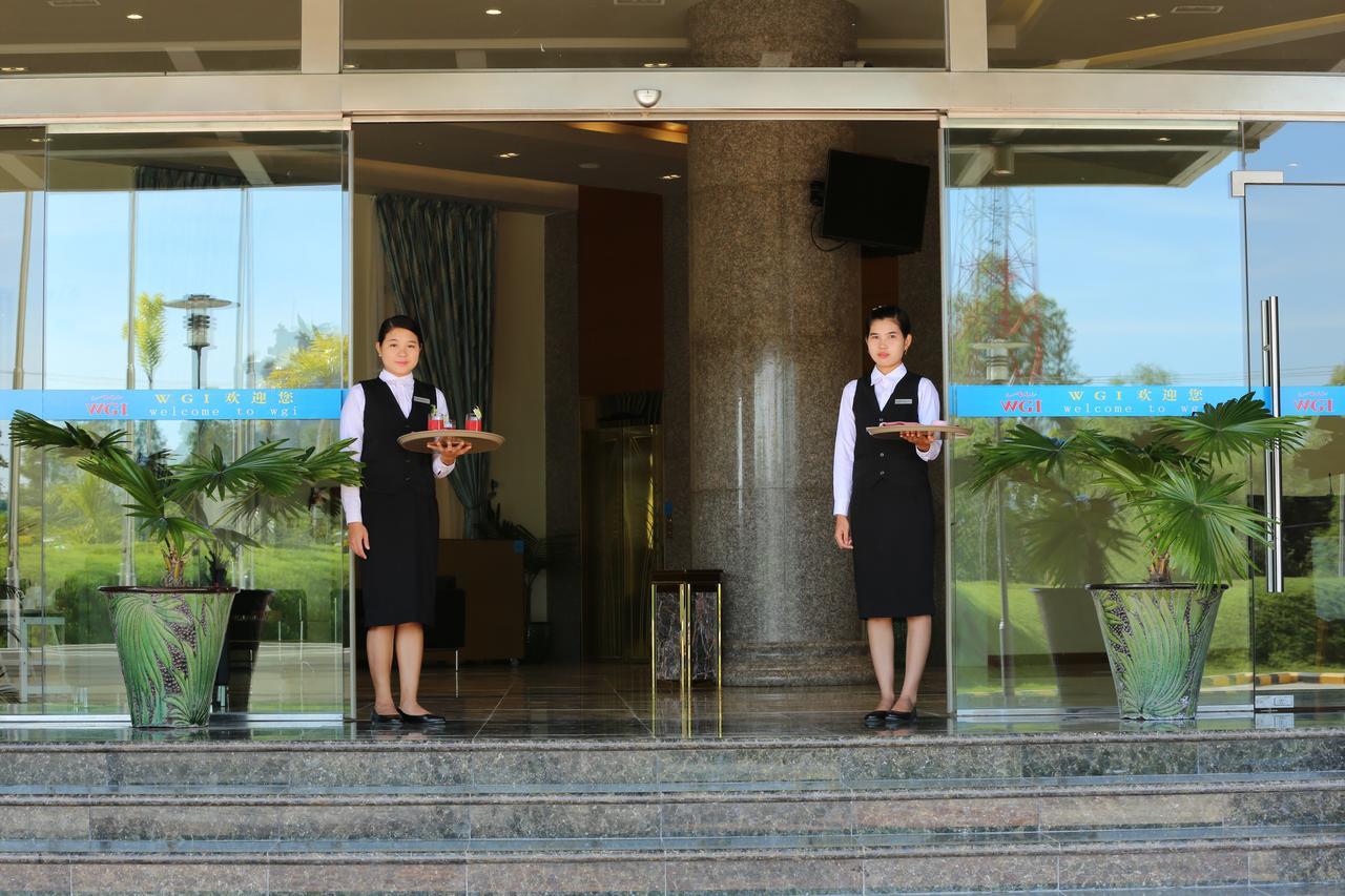 Vegas Hotel - Nay Pyi Taw Naypyidaw Extérieur photo
