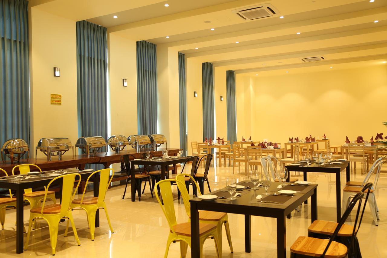 Vegas Hotel - Nay Pyi Taw Naypyidaw Extérieur photo