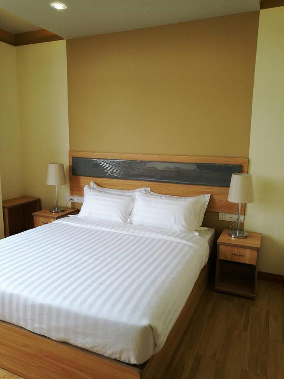 Vegas Hotel - Nay Pyi Taw Naypyidaw Extérieur photo